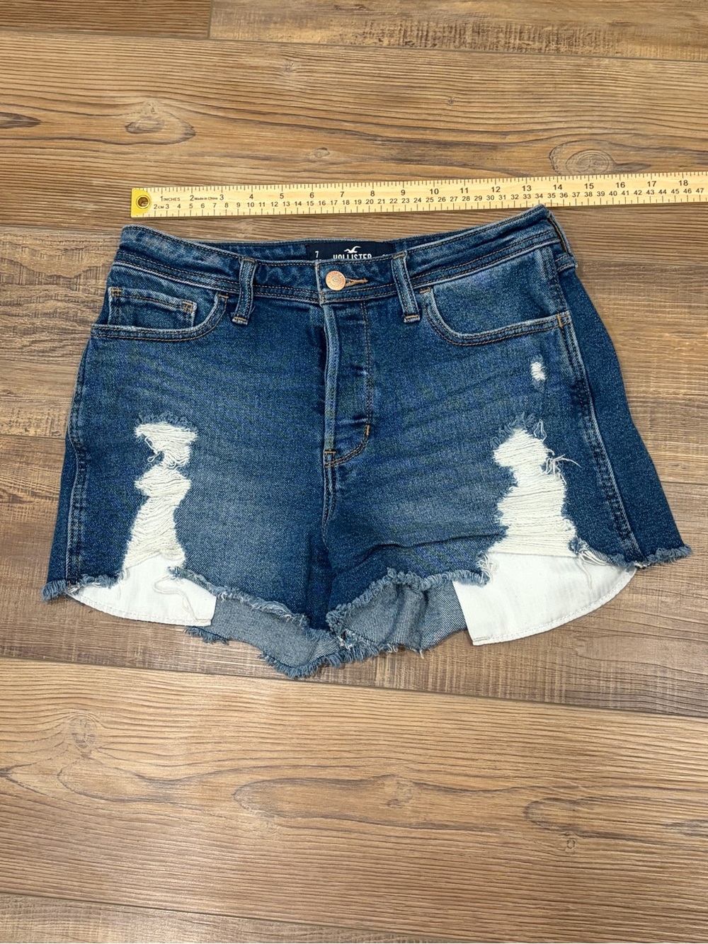Hollister highrise boyfriend mini short VTG stretch Blue Distressed jean Shorts